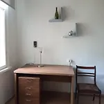 Апартаменти With The Basic Amenities *