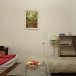Apartmán With The Basic Amenities Riga